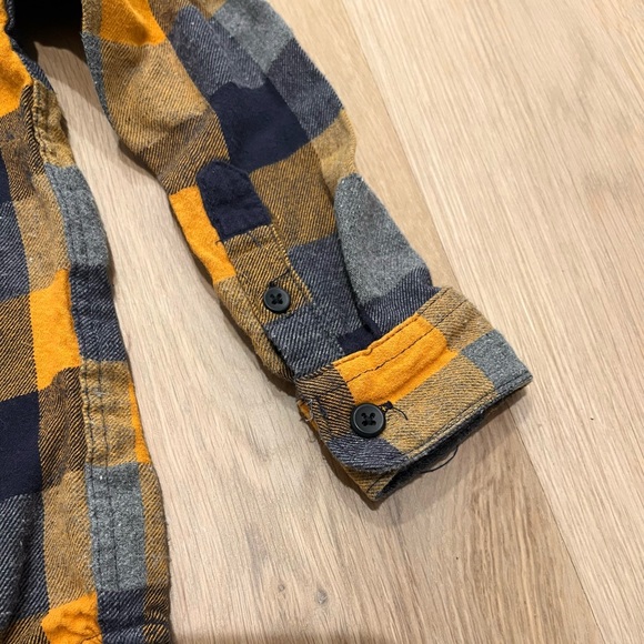 Bear Camp Boy's Timothy Long Sleeve Plaid Flannel Button Down Shirt Size 5 - Picture 8 of 12